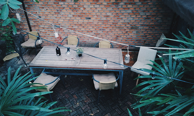 home-outdoor-gathering-setup-3